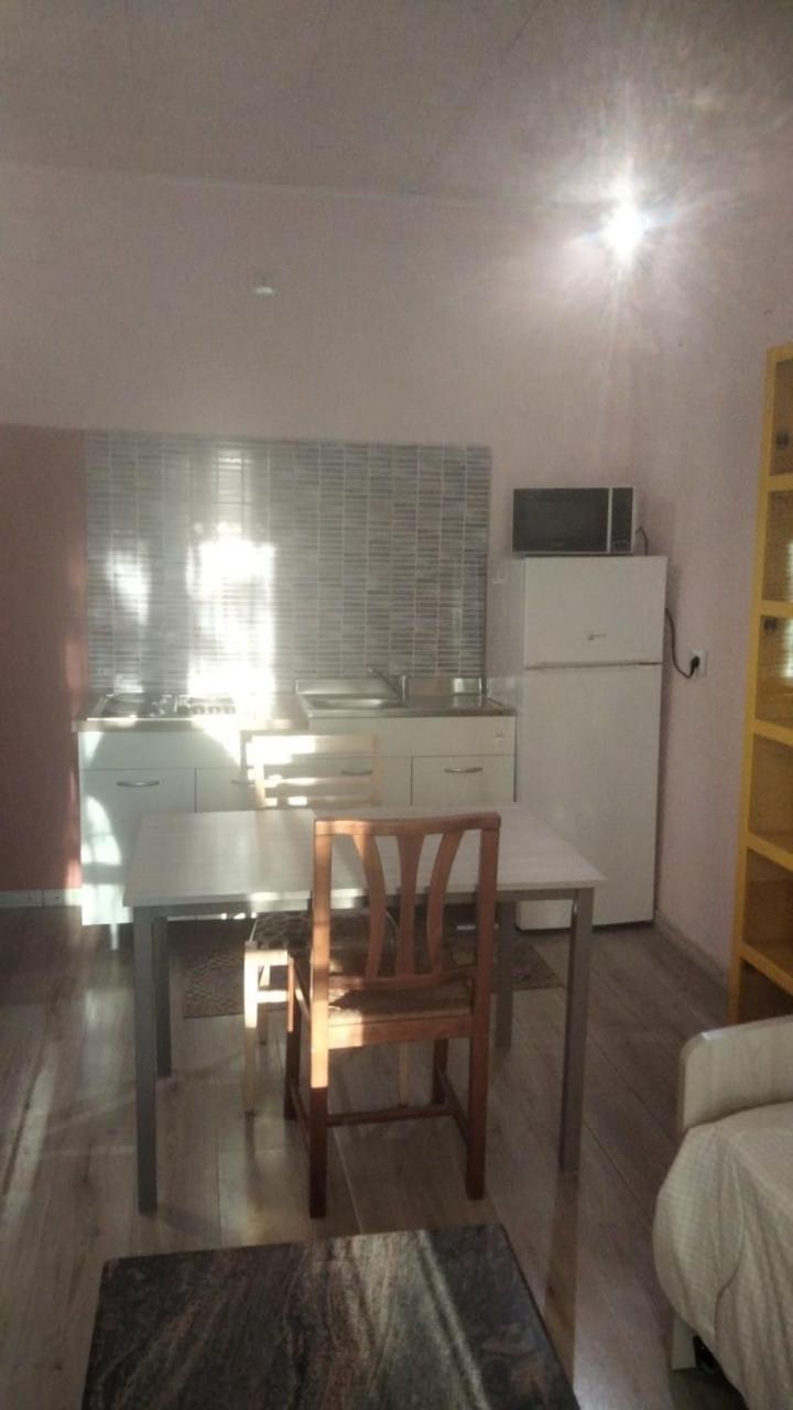 The Orange Housing In Όπως Εξωτερικό φωτογραφία