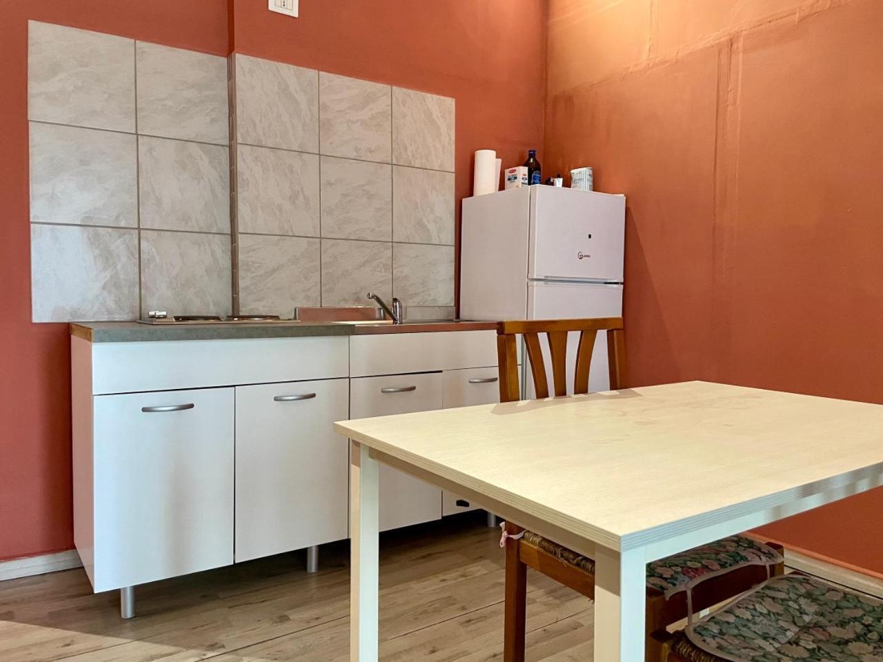 The Orange Housing In Όπως Εξωτερικό φωτογραφία